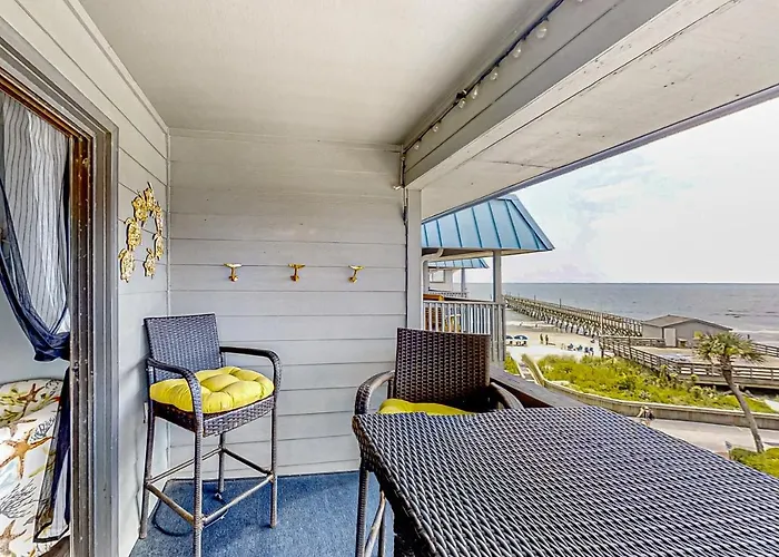 Sea Cabin Beach Getaway